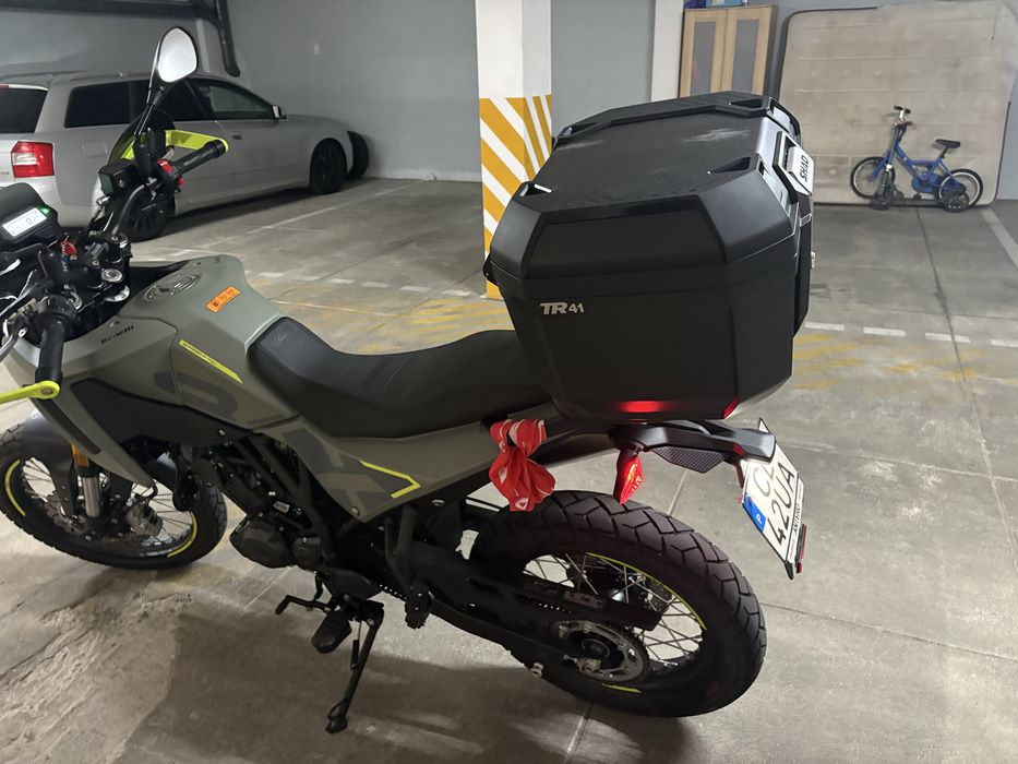 Benelli BKX 125 — PRATICAMENTE NOVA — 716 KM