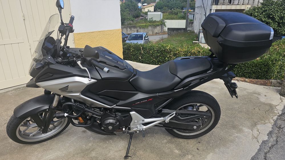Moto Nc750x  2018 com transmissão nova ao  42000km.