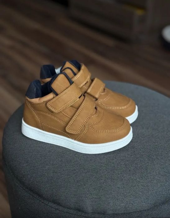 Демісезон взуття черевики,кросівки,чоботи/хайтопи р.27