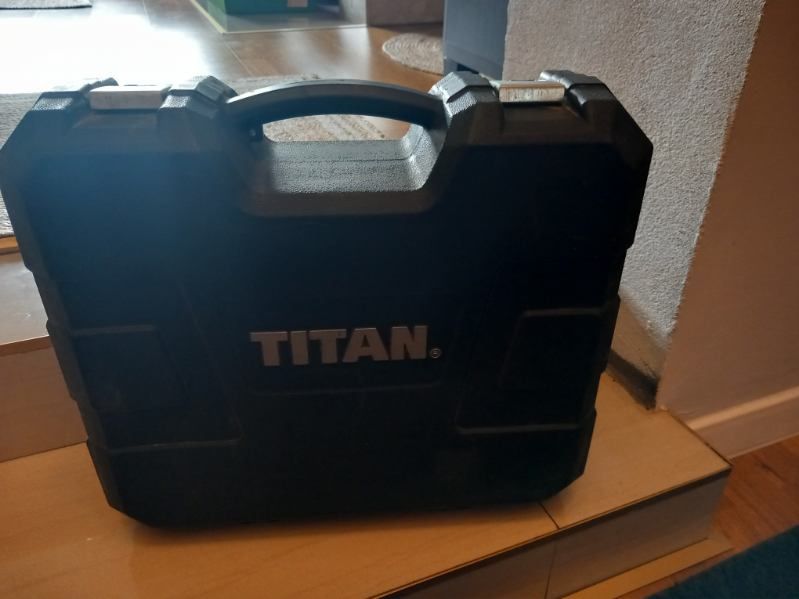 Młotowiertarka TITAN TTB631SDS PLUS 1500
