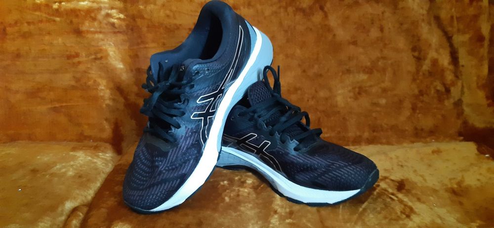 Кроссовки Asics женские лето