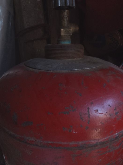 Газовий балон ..