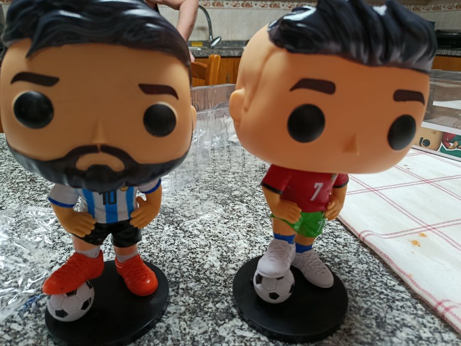 Pop figures Ronaldo e Messi - 23 cm