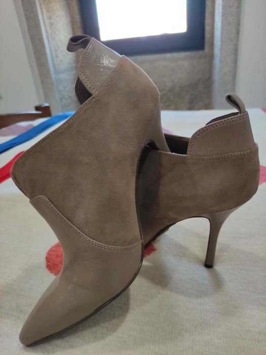 Botas em pele e camurça num 37. Marca Enzo Angiolini El corte Inglês