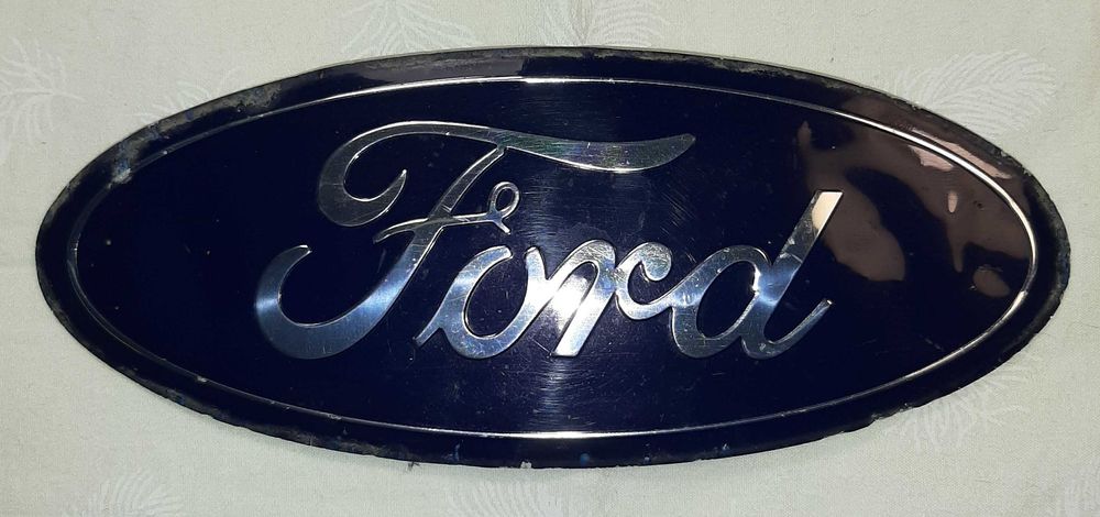 Продам эмблему на FORD, (б/у).