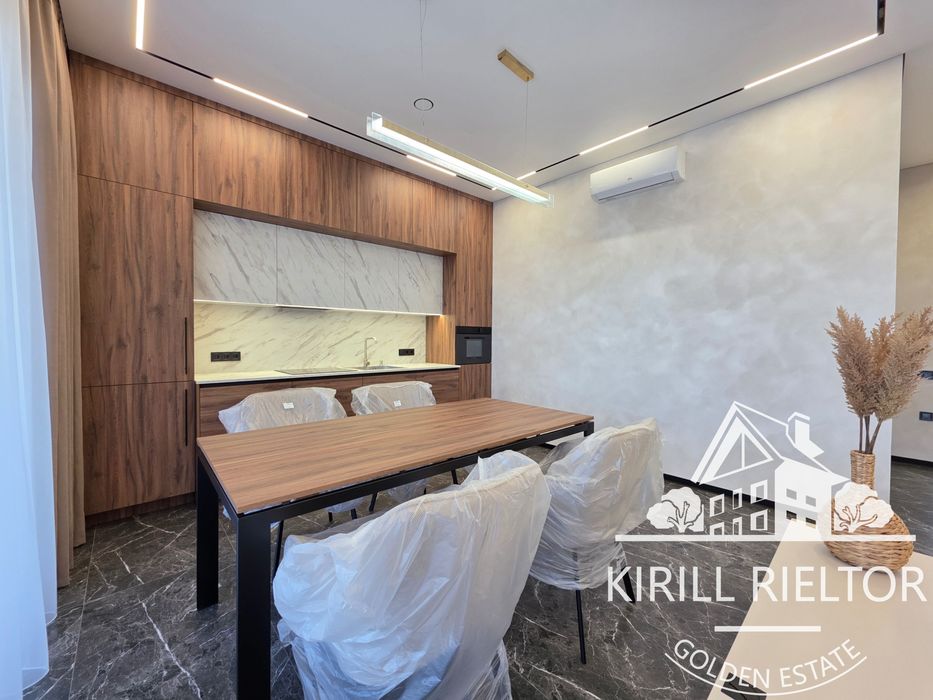 В коттеджном городке "Золотые Ключи" продается новый таунхаус