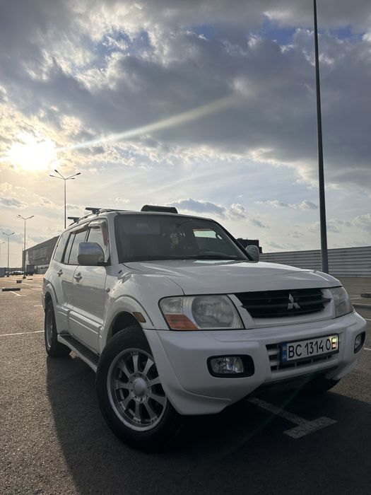 Mitsubishi Pajero 3 2005