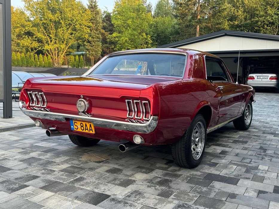 Ford Mustang coupe V8