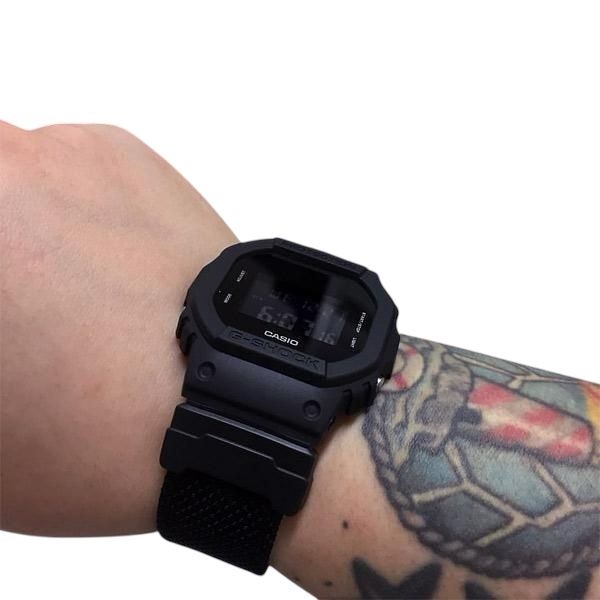 Casio G-SHOCK DW-5600BBN-1ER годинник