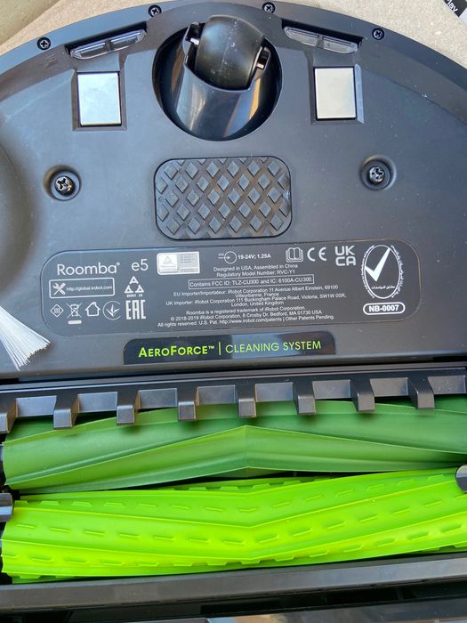 Робот пилосос Roomba E5