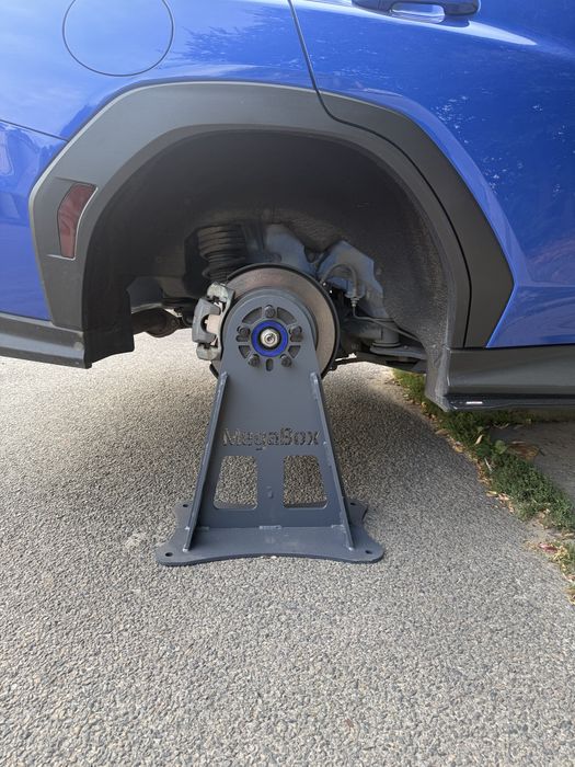 MegaBox HubStand — подставки под автомобиль за ступицу универсальные 3-5т  домкрат