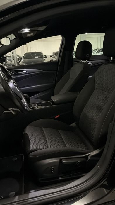 Opel Insignia 2021