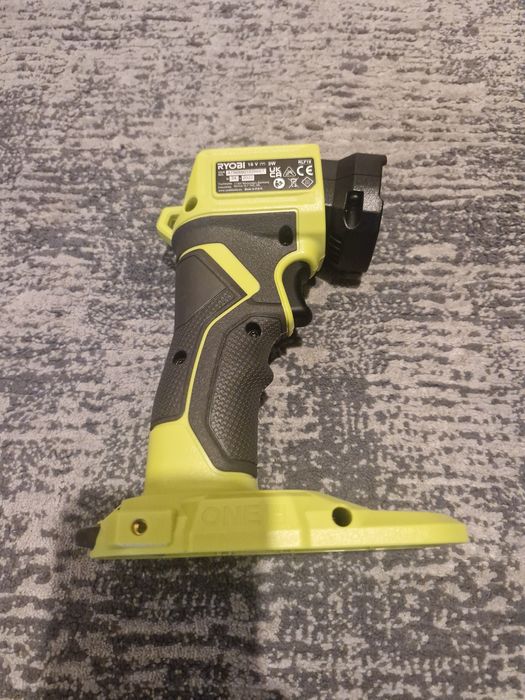 Ryobi-zestaw wiertako-wkretarka, bateria 2.0 Ah, lampa i torba