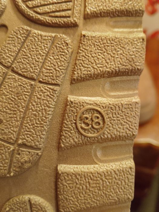 Угі І Розпродаж  Нові