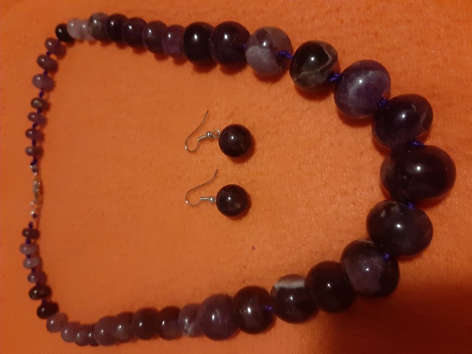 Colar de Jade e Brincos