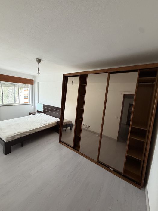 Quarto de casal para arrendar