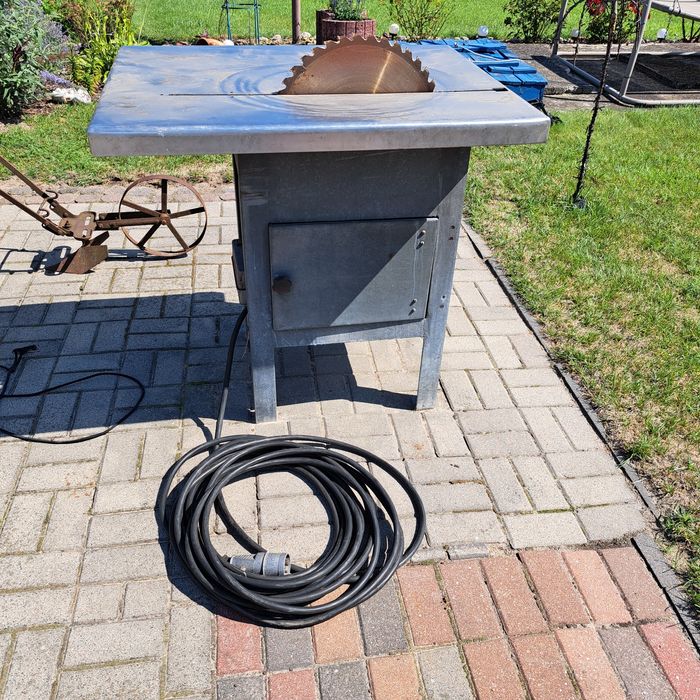 Krajzega piła stołowa rezerwacja