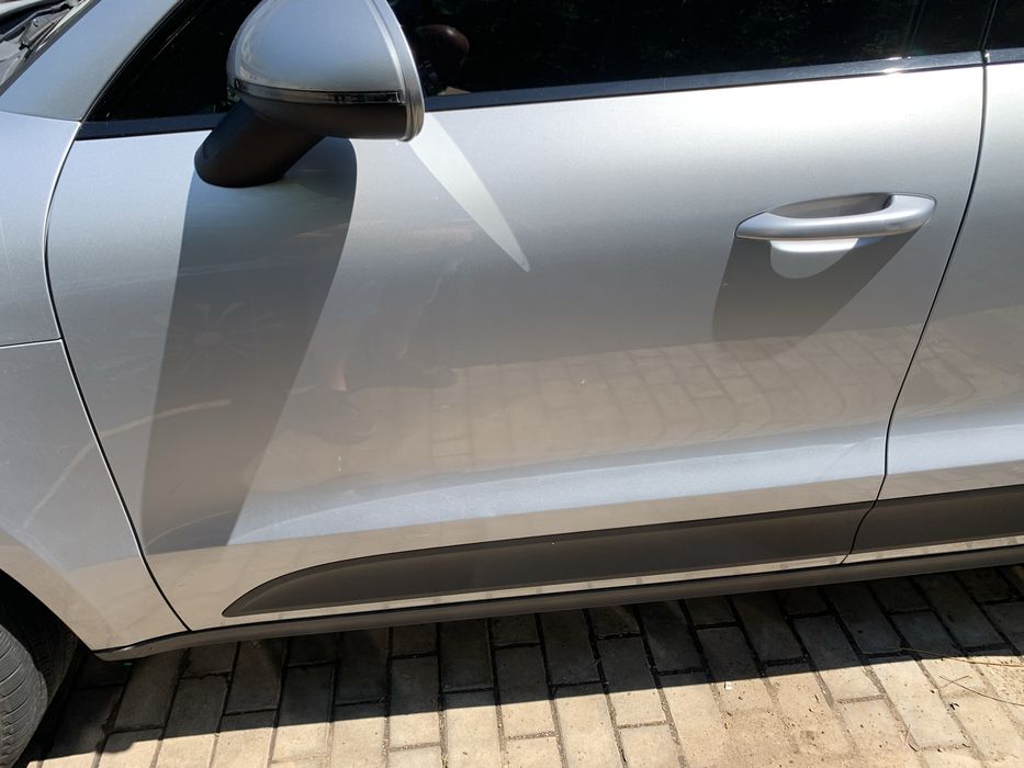 Двері передні та задні Macan 95b LM7U