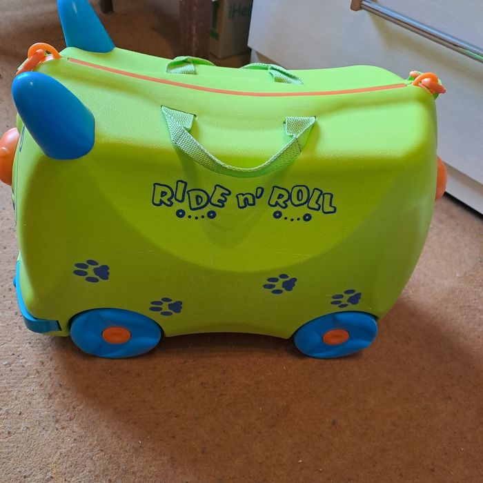 Дитяча валіза ride and roll