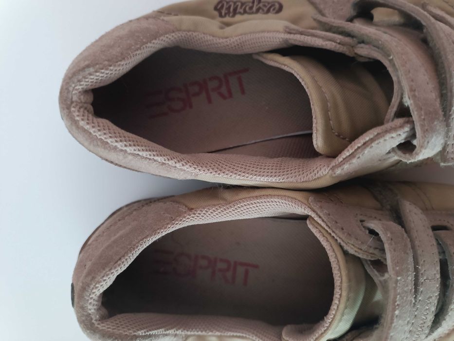 Excelentes ténis Esprit