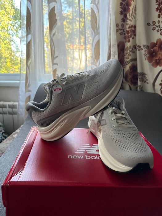 Чоловічі кросівки New Balance FRESH FOAM X KAIHA ROAD V2