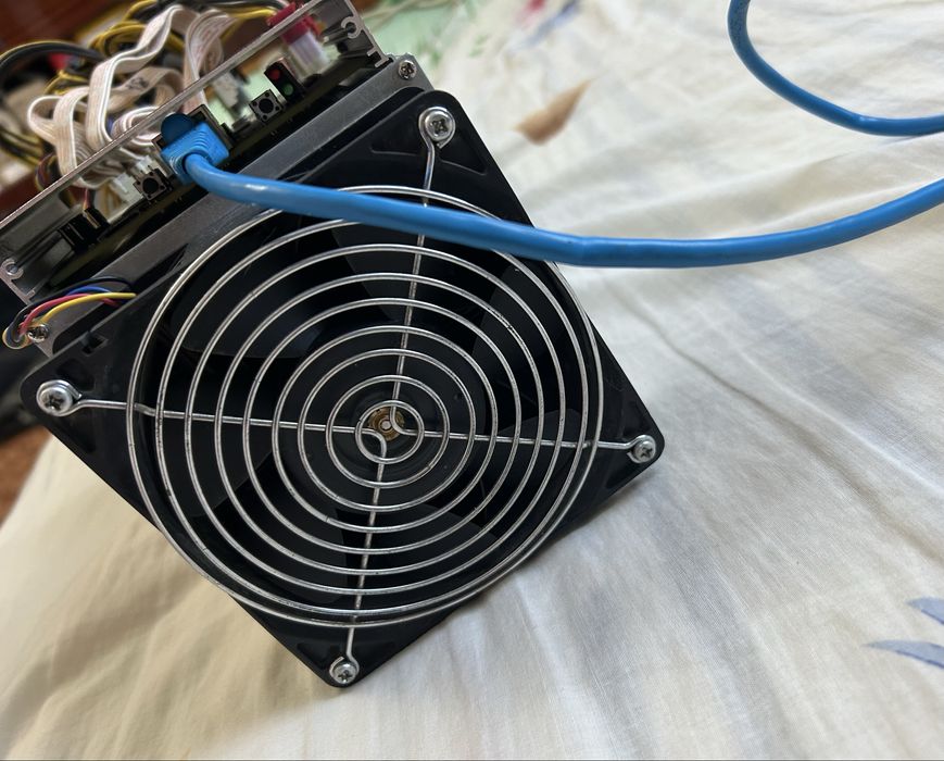 Асік Antminer S9 13.5T з блоком живлення робочий