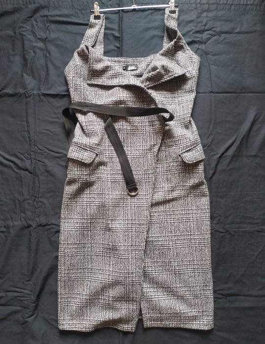 Теплий сарафан міді на запах