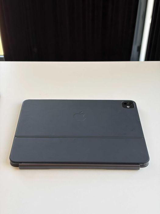 iPad Pro 13 (M4) 1TB + Teclado Apple + Apple Pencil Pro