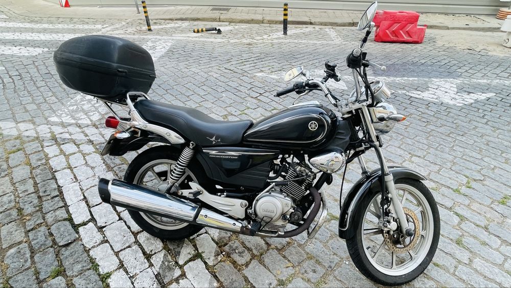 Mota Yamaha YBR 125 Custom 2016 – Excelente Estado – Pronta a Circular