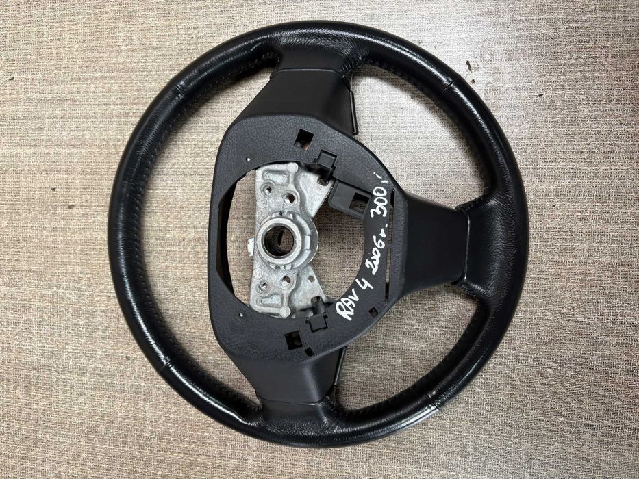 Kierownica toyota rav4 2006rok