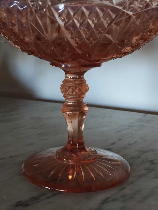 Bomboneira em Vidro Rosa Cobre