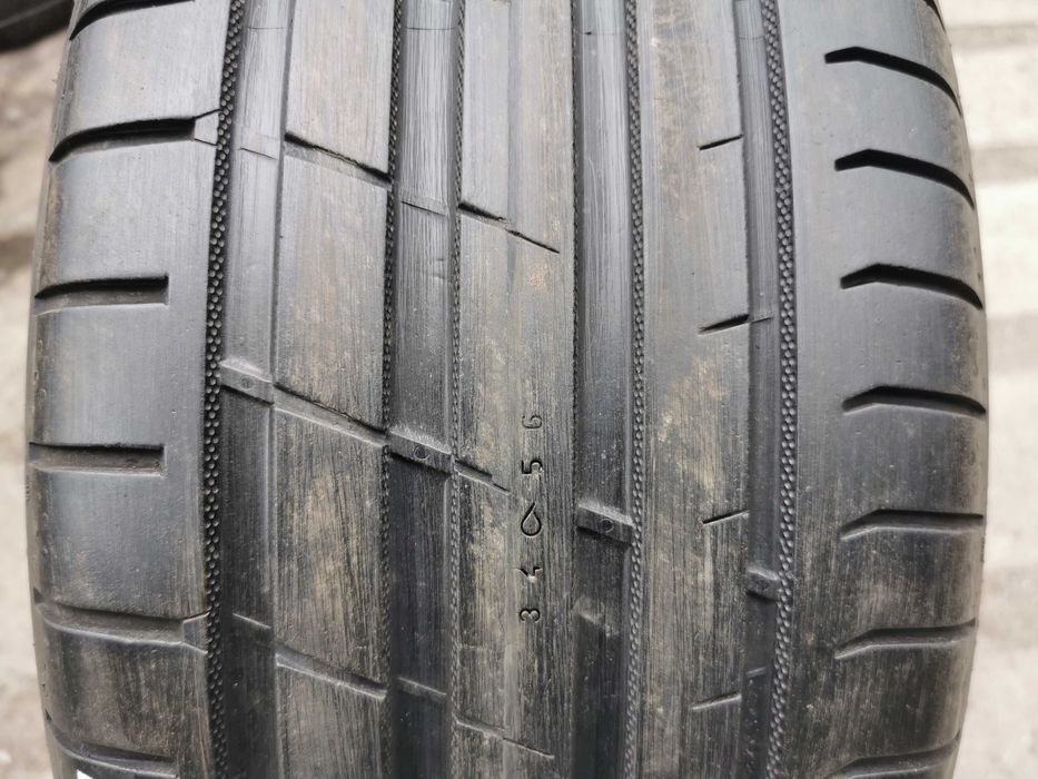 331) Opona - 225/40/18 - Nokian - 1x2021 - 6mm - Letnia