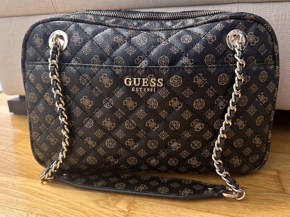 Продаю сумку GUESS