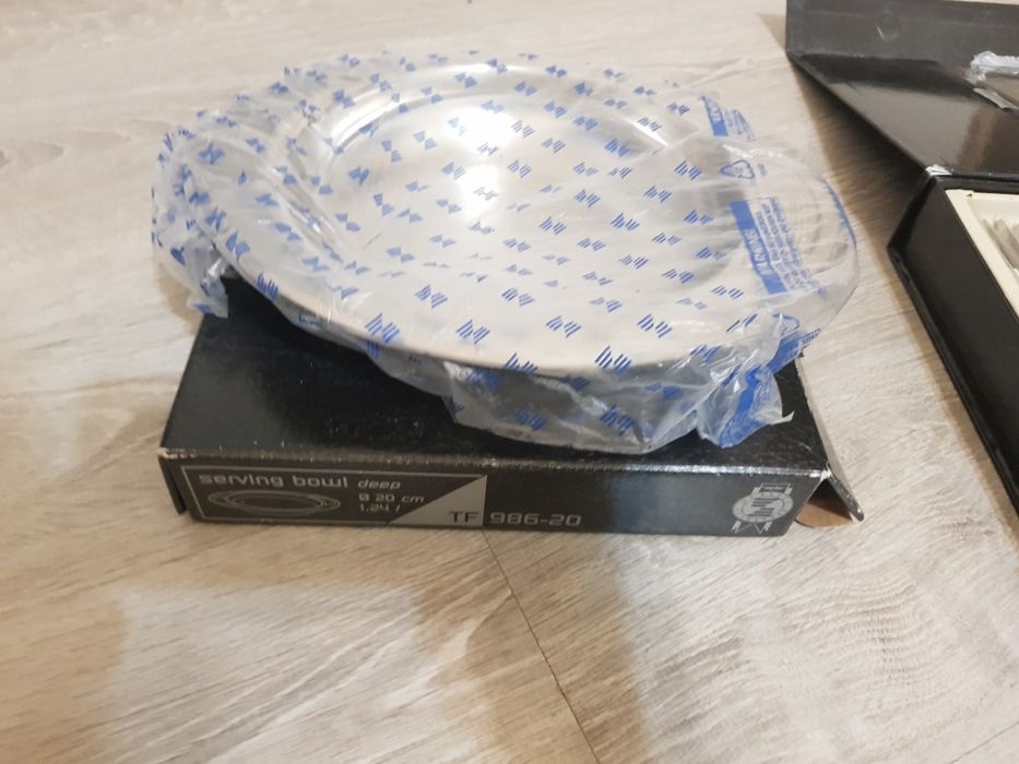 Столовый набор Фирмы Mullerberg 24 предмета (блюдо +тёрка )Zepter