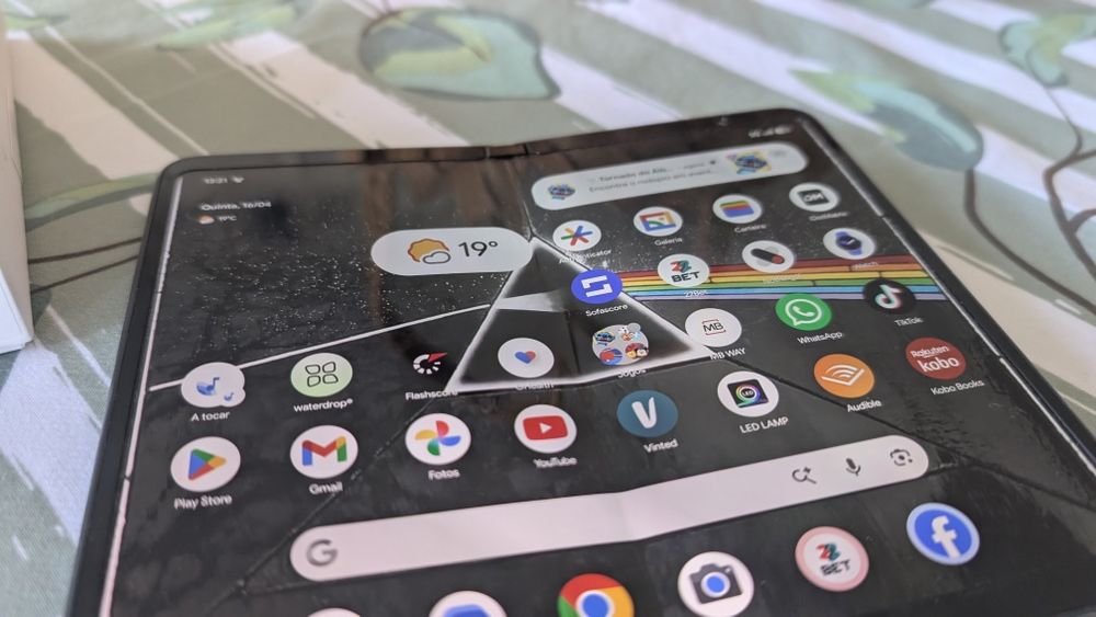 Google Pixel Fold novo com garantia nacional 30 meses