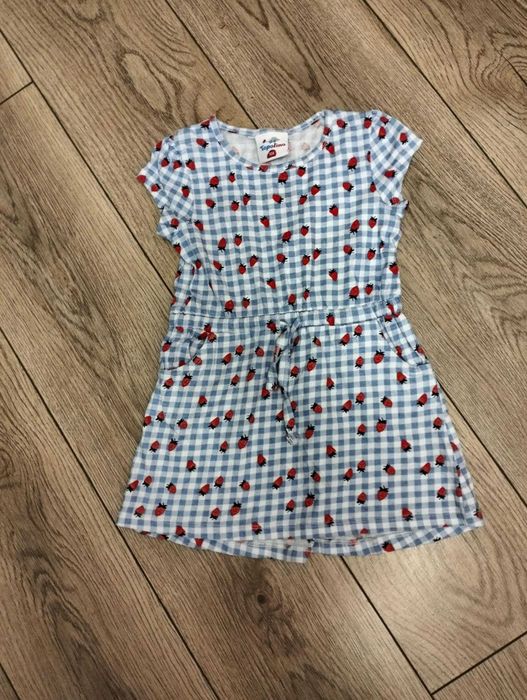 Sukienka z kieszeniami 104