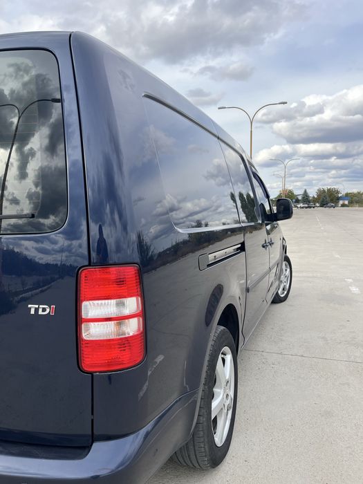 Продам WV caddy long 2015