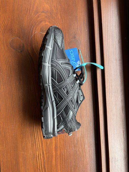 Кросівки Asics нові