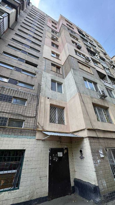 Продам 3-кімнатну квартиру, вул. Балківська/Мельницька