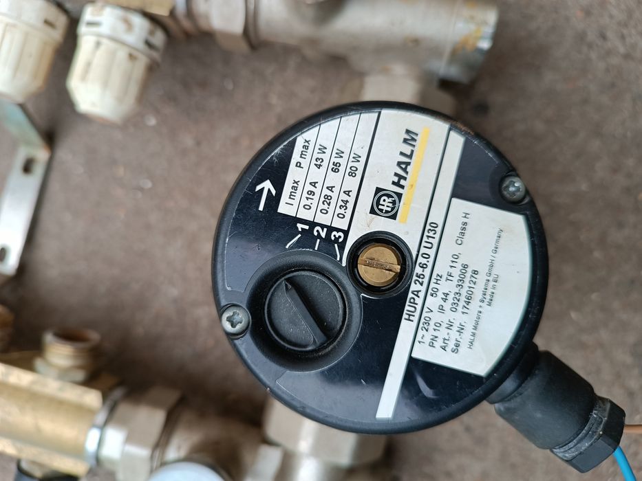 Коллектор теплого пола на 7 контурів Гребенка бронза