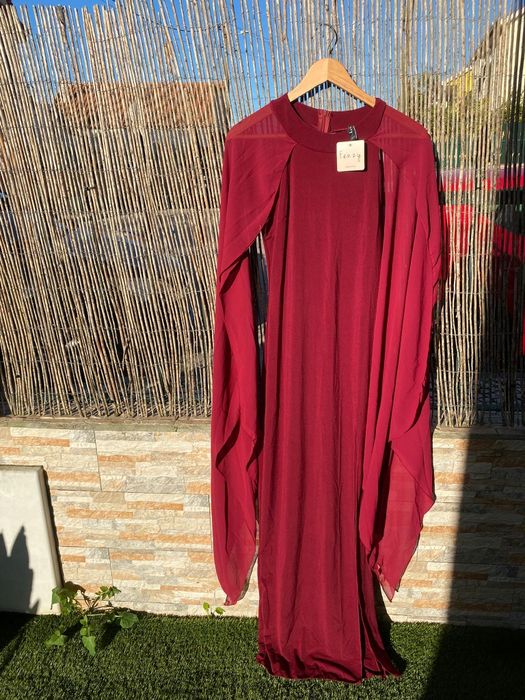 "À Procura do Vestido Perfeito para o Réveillon? Deslumbre com Elegânc