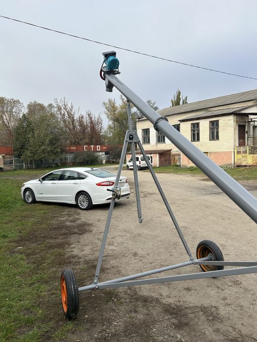 Шнек зернопогрузчик, шнековий погрузчик, шнековий навантажувач