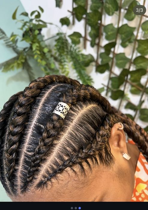 Tranças & Aplicação de Cabelo – Estilo, Qualidade e Confiança