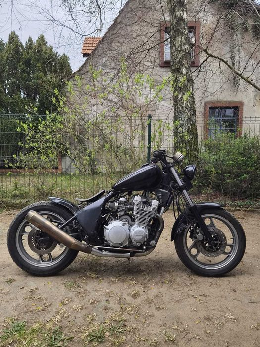 Yamaha XJ900S custom bobber dla fana