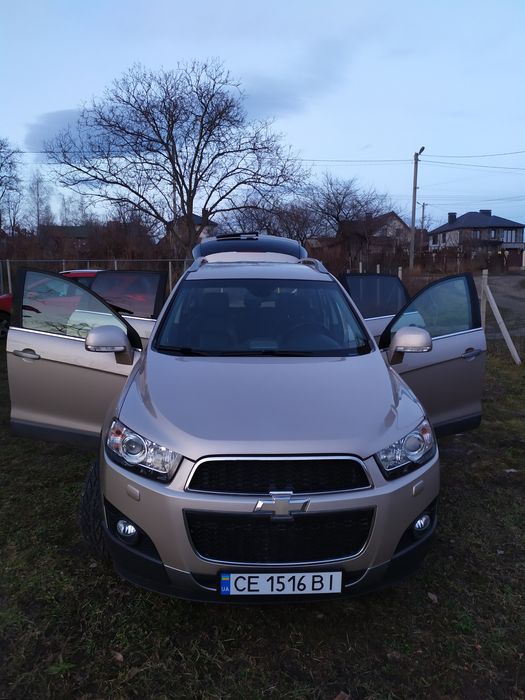 Автомобиль Chevrolet Captiva.