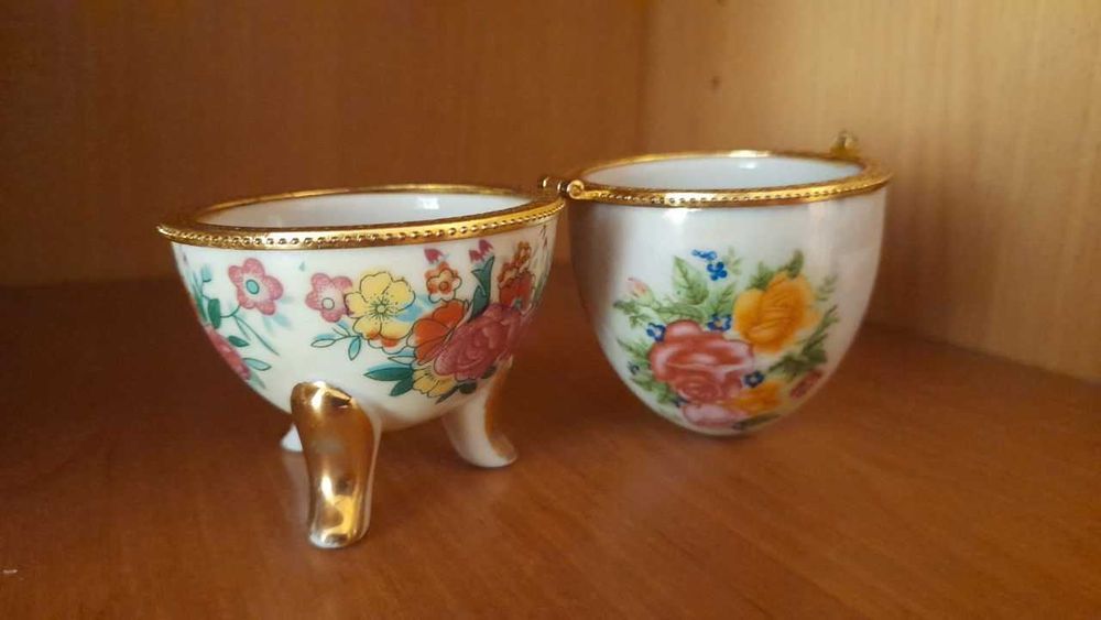 Шкатулка Скринька Яйце для ювелірних виробів Троянди 10х6х6 см