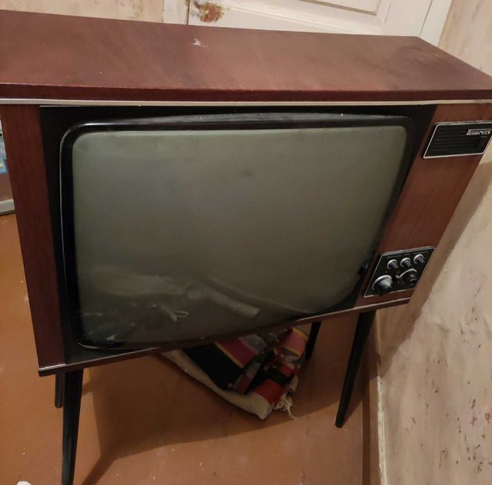 Телевізор TAURAS. Ретро