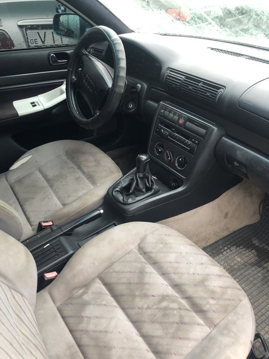 Запчастини розборка ауді а4 б5 1.6 1.8 1.9 2.5 двері