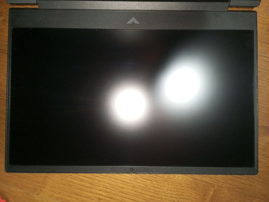HP Victus 16 (i7-13700H / RTX 4060) – PARA PEÇAS