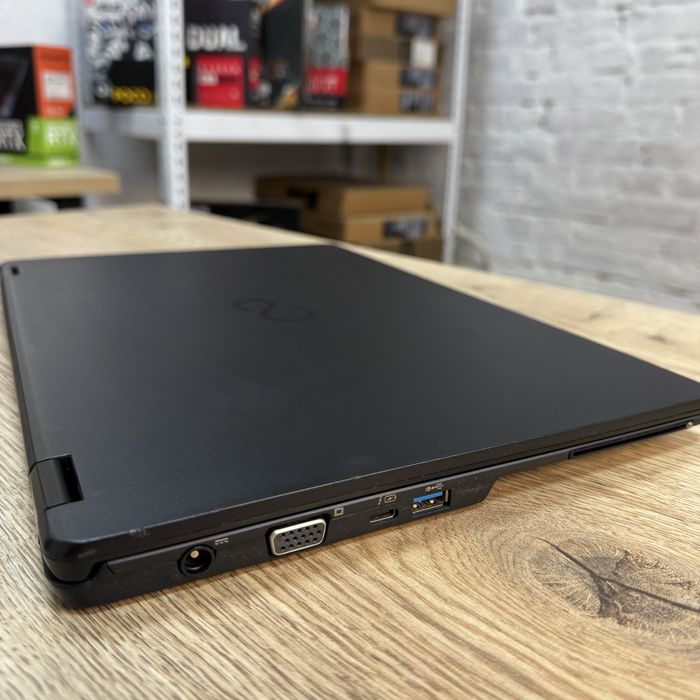 Ноутбук Fujitsu Lifebook U749  i5-8365u/16Gb/512SSD СЕНСОРНИЙ